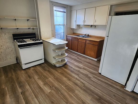 5th image of 4516 3rd Ave #4516