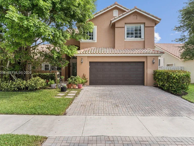 1179 Laguna Springs Dr — Photo 9