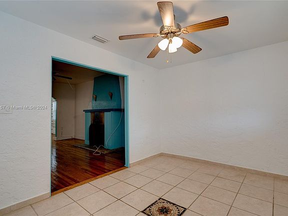 5th image of 2420 NW 34th St