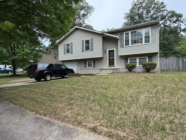 8138 Santa Fe Dr — Photo 2