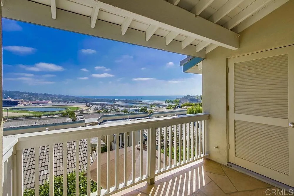 Building Photo - 823 Sea Turf Cir