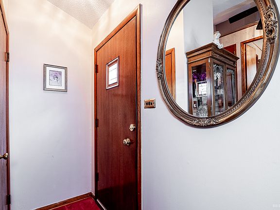 5th image of 9009 S 48th Ct