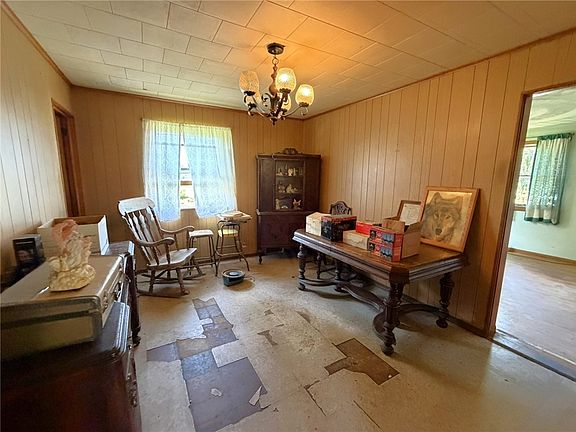 4th image of 1661 Amy Ln