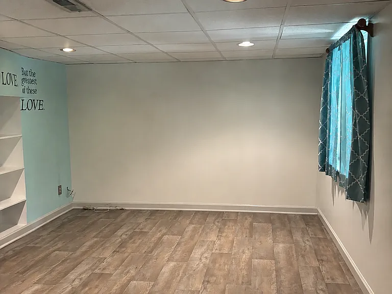 107 Nimitz Cir — Photo 22