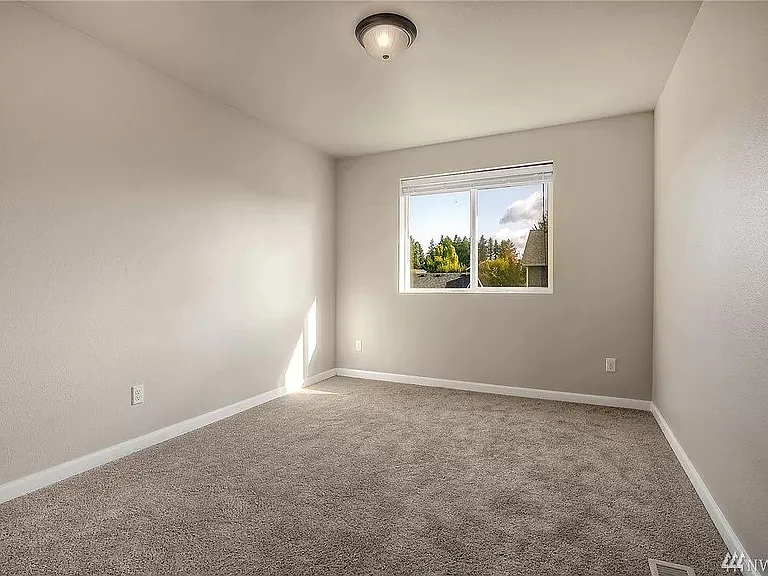 6746 Bailey St SE — Photo 20