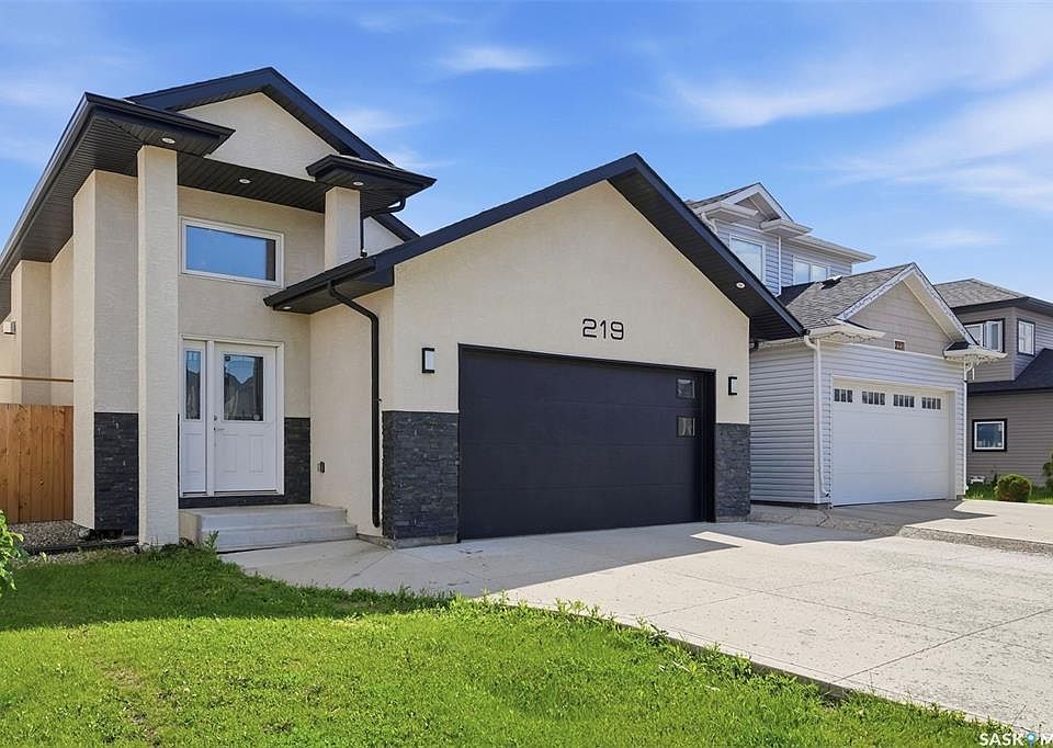 1st image of 219 ELLS CRESCENT