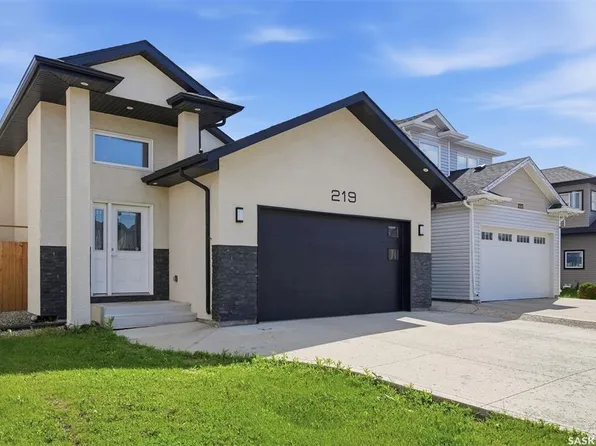 219 ELLS CRESCENT, Saskatoon, SK S7L 6J4
