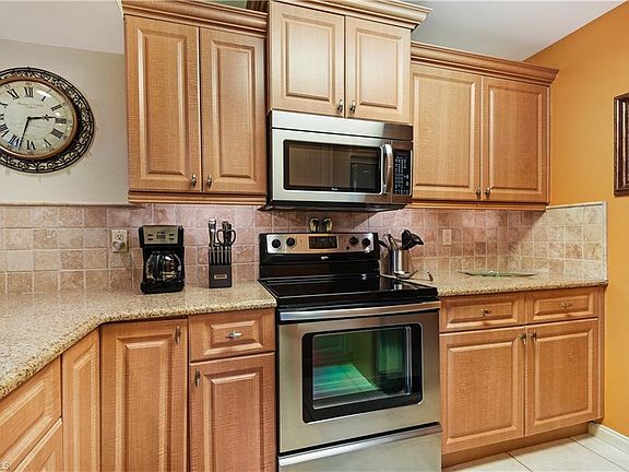 5th image of 14860 Summerlin Woods Dr Unit 15