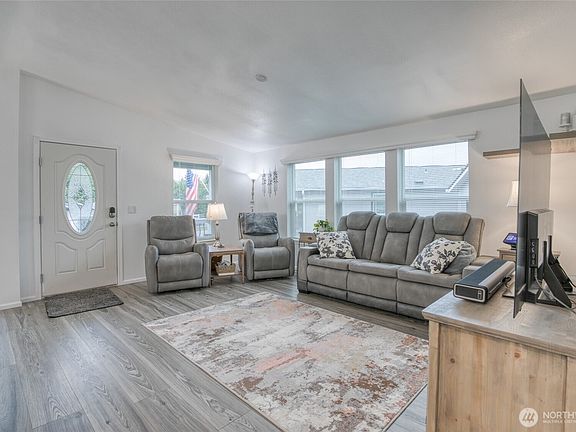 4th image of 1019 Stanford Drive #56