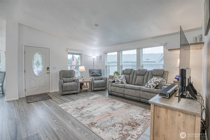 4th image of 1019 Stanford Drive #56