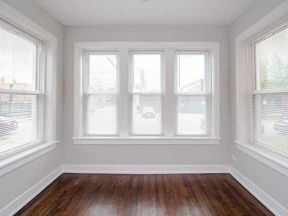 4th image of 300 Twelve Madison #431-35