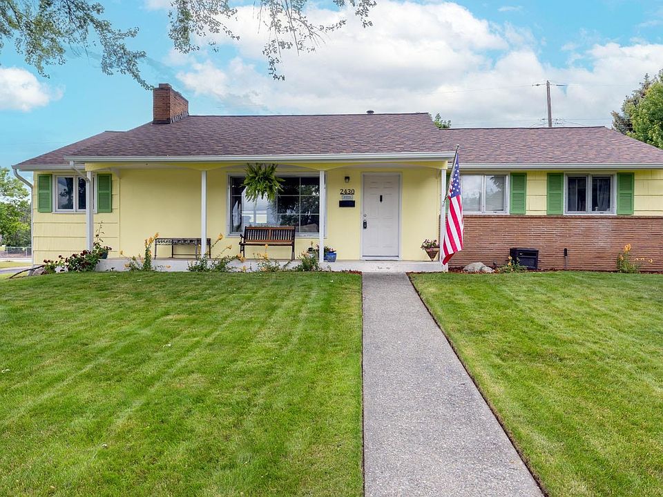 1st image of 2430 W Bruce Ave