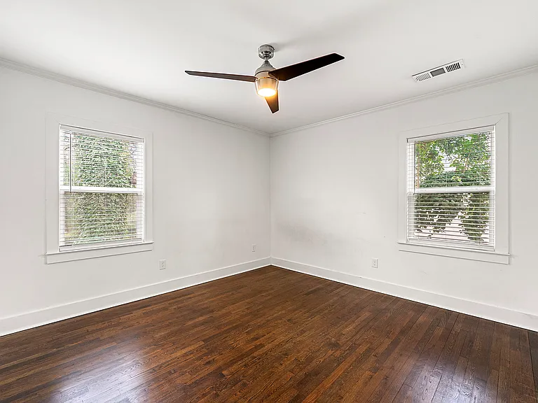 2224 Pinehurst Dr — Photo 2