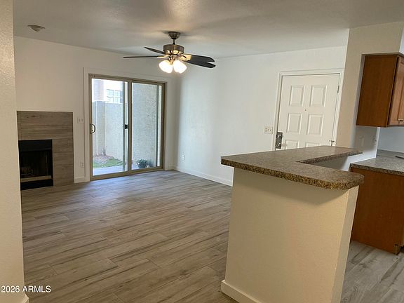 3rd image of 533 W GUADALUPE Road #1087