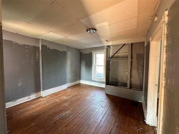 4th image of 4611 Louisiana Ave