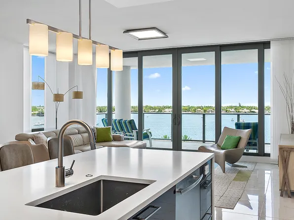 1 Water Club Way APT 704, North Palm Beach, FL 33408