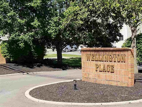 2nd image of 10581 Michael Dr Unit 6