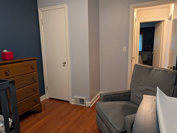 4th image of 5112 Cedar Ave S