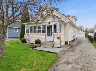 71 Curtice Rd, Rochester, NY 14617