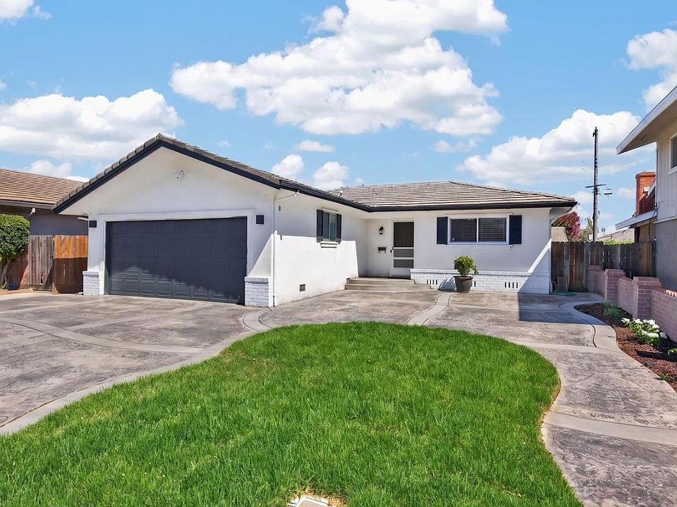 1st image of 2119 Debbie Ln