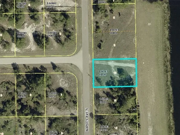 1053 Naples Ave S, Lehigh Acres, FL 33974