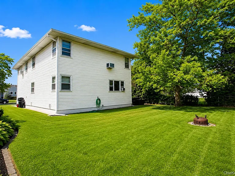 26 Lancaster Rd #UPPER — Photo 17