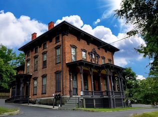 705 E Buffalo St, Ithaca, NY 14850