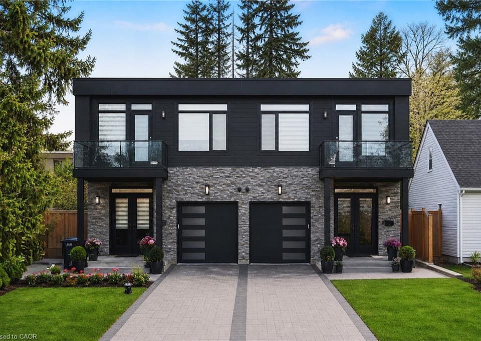 1st image of 25 A Tecumseth Ave