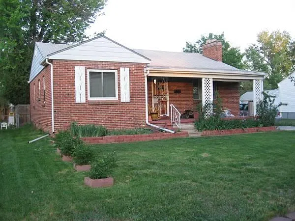 S Logan St, Englewood — Photo 2