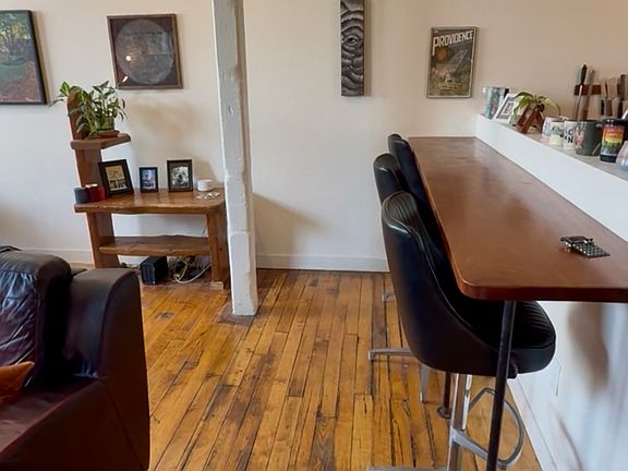 5th image of 302 Pearl St #B203