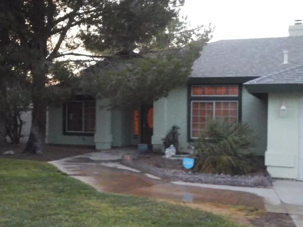 9677 Raymond Ave, California City, CA 93505