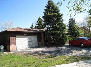 620 Orange Ln, Hoffman Estates, IL 60169