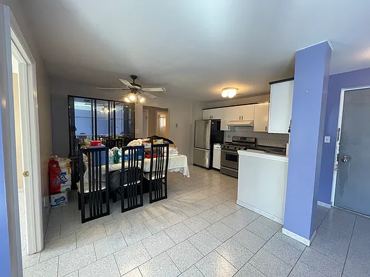 Sold by Remax Real Estate Professionals | media 27