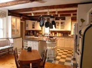 129 Stage Rd, Hampstead, NH 03841