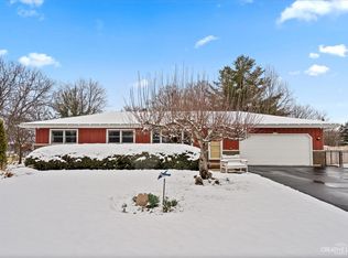 9N945 Beckman Trl, Elgin, IL 60124
