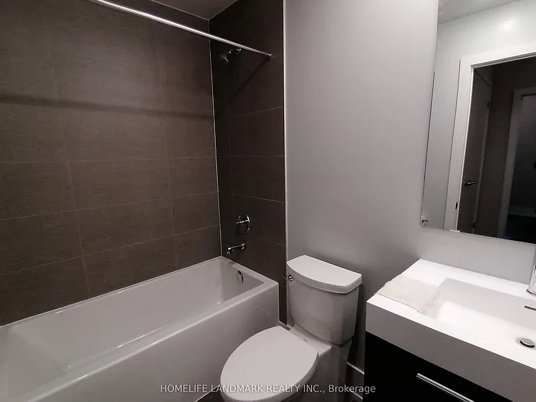 165 Pears Ave #Townhouse 7 — Photo 19