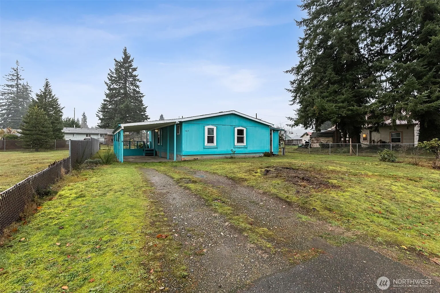 1612 W Young Street photo 1
