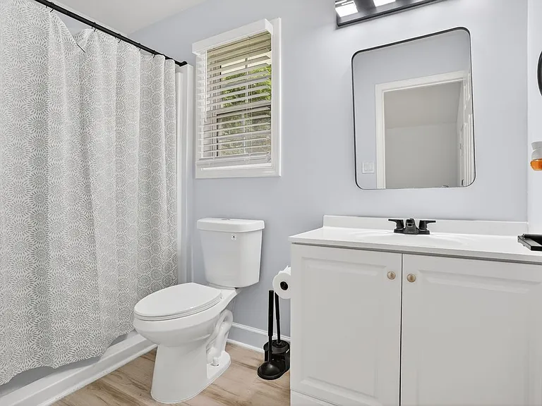 312B Louise Ln #B — Photo 19