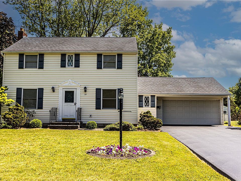 1st image of 10 Southwick Dr