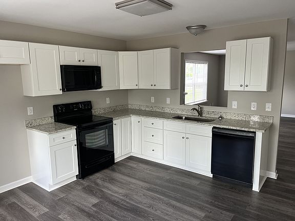 4th image of 713 Shandale Dr