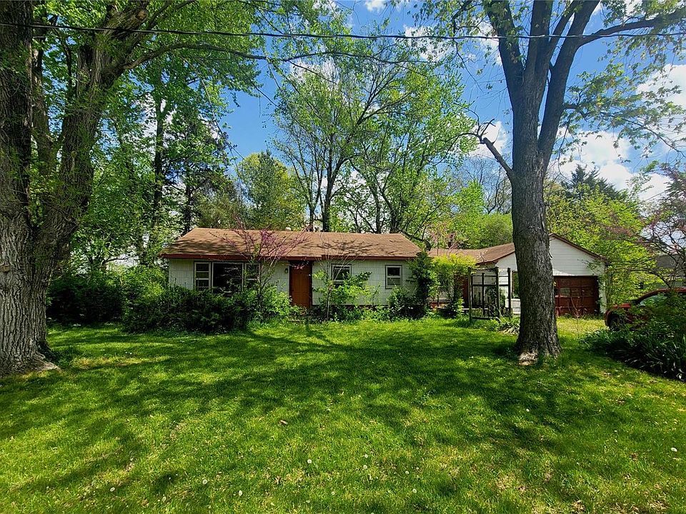 1st image of 300 S Caroline Ave