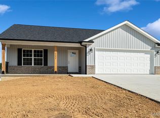 4097 Chapel Rdg, Jackson, MO 63755