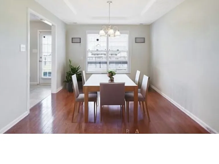 5020 Windflower Dr — Photo 3