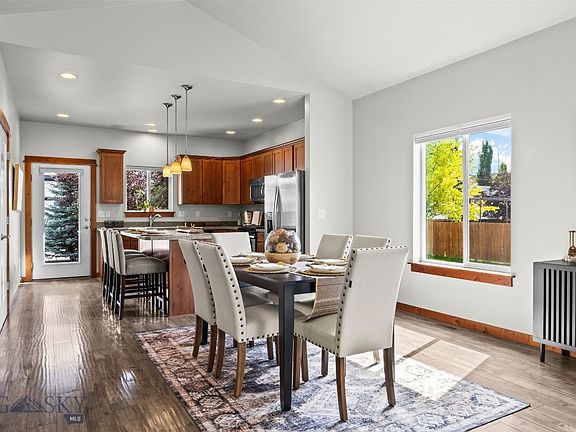 5th image of 1290 Manzanita Dr