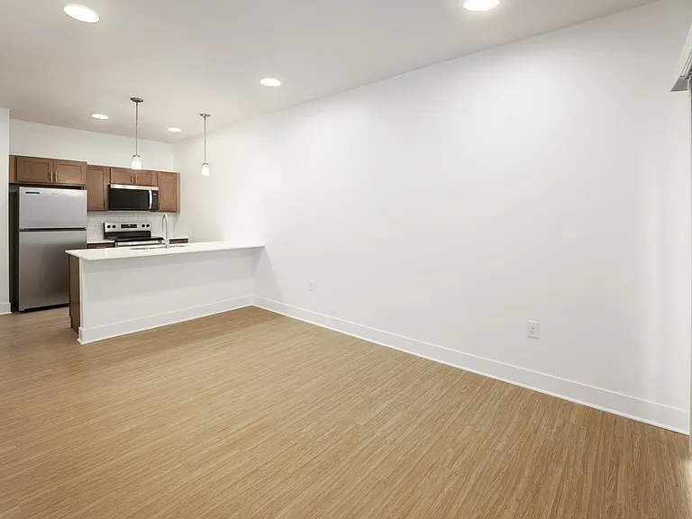 Blair Crossing Apartments — Photo 53