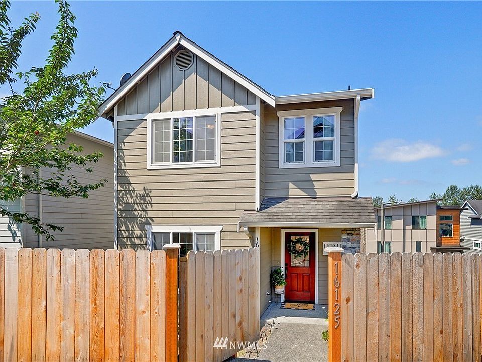1st image of 16125 1st Ave NE