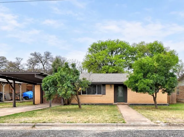 1111 Donna Kay Dr, Kerrville, TX 78028