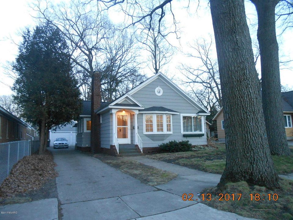 1st image of 2416 Wickham Dr