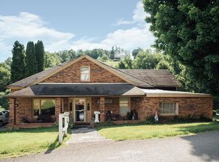 253 3rd St, North Tazewell, VA 24630