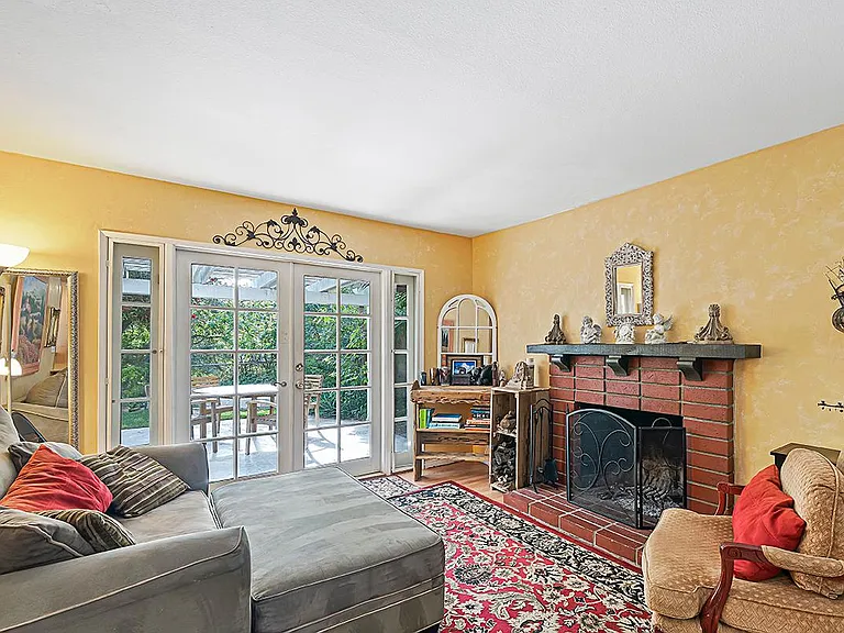 1875 Parkcrest Dr — Photo 18